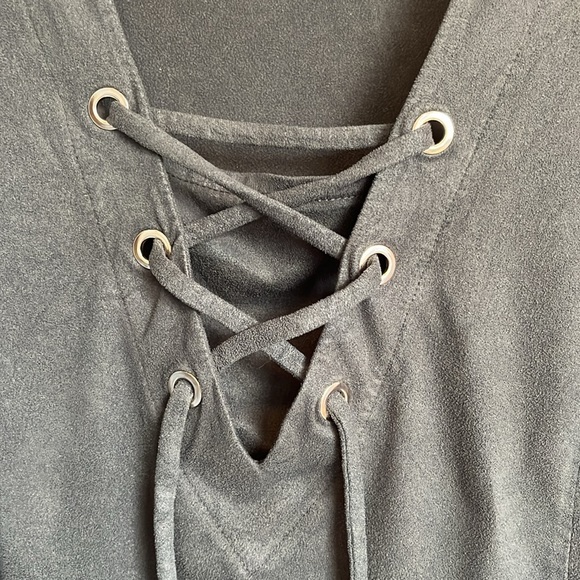 Faux suede tee - Picture 3 of 5